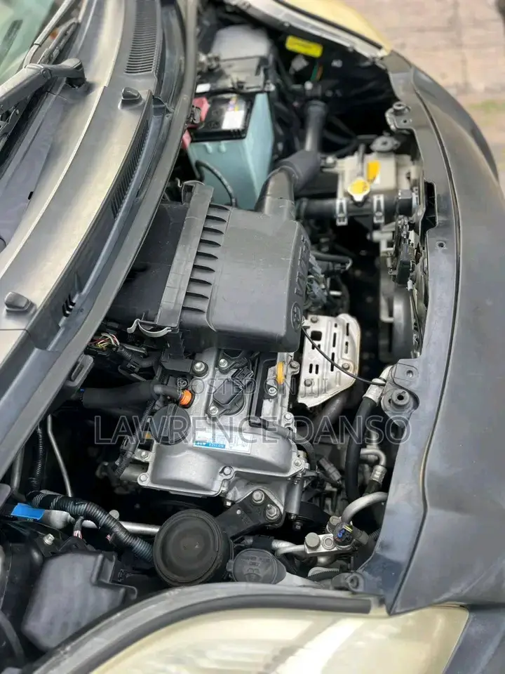 Toyota Vitz 2010 Black