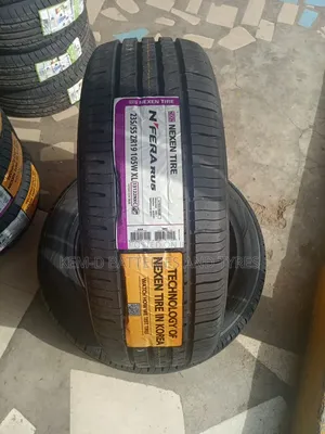 235/55r19 Nexen Tyre