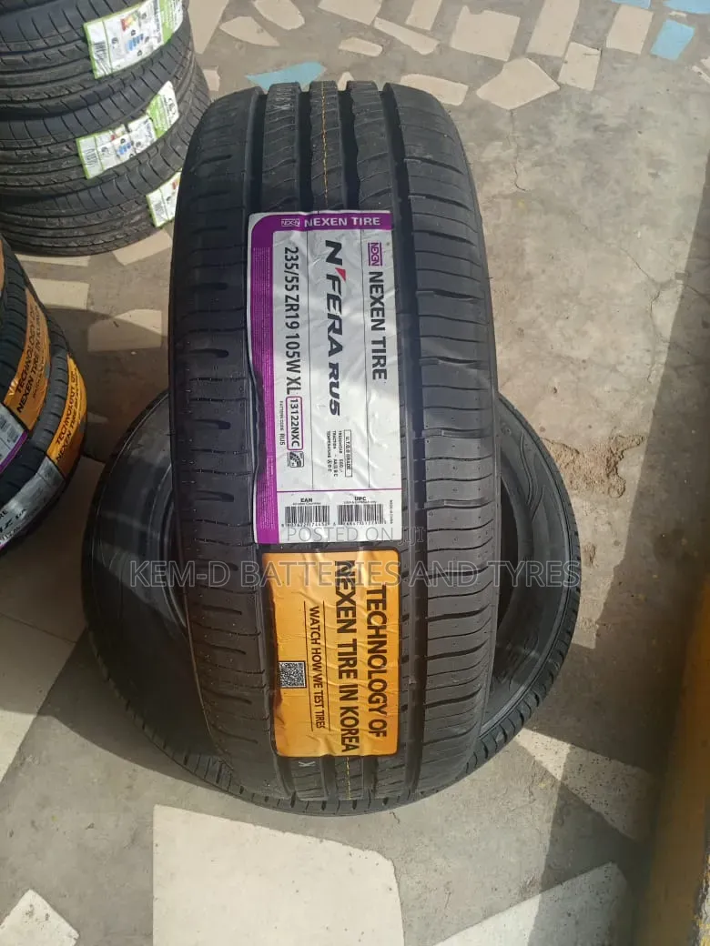 235/55r19 Nexen Tyre