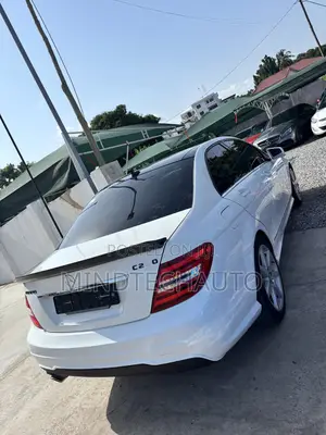 Mercedes-Benz C250 2014 White