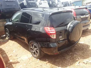 Toyota RAV4 2010 Black