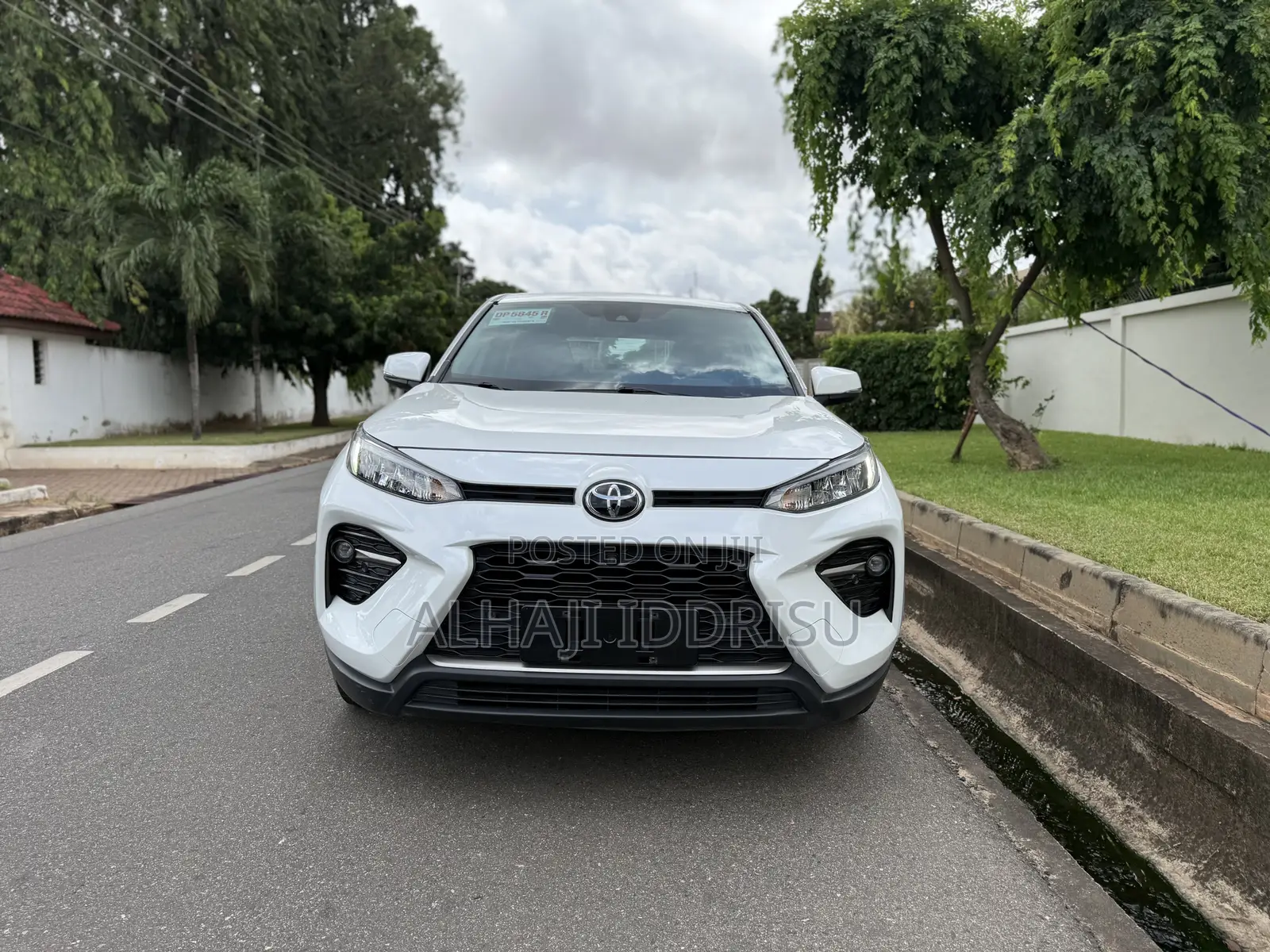 Toyota RAV4 Limited 2022 White