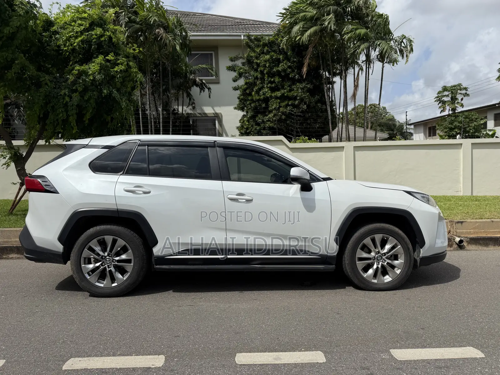 Toyota RAV4 Limited 2022 White