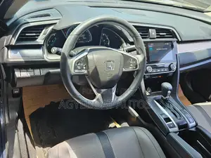 Honda Civic Touring 4dr Sedan (1.5L 4cyl) 2017 Gray
