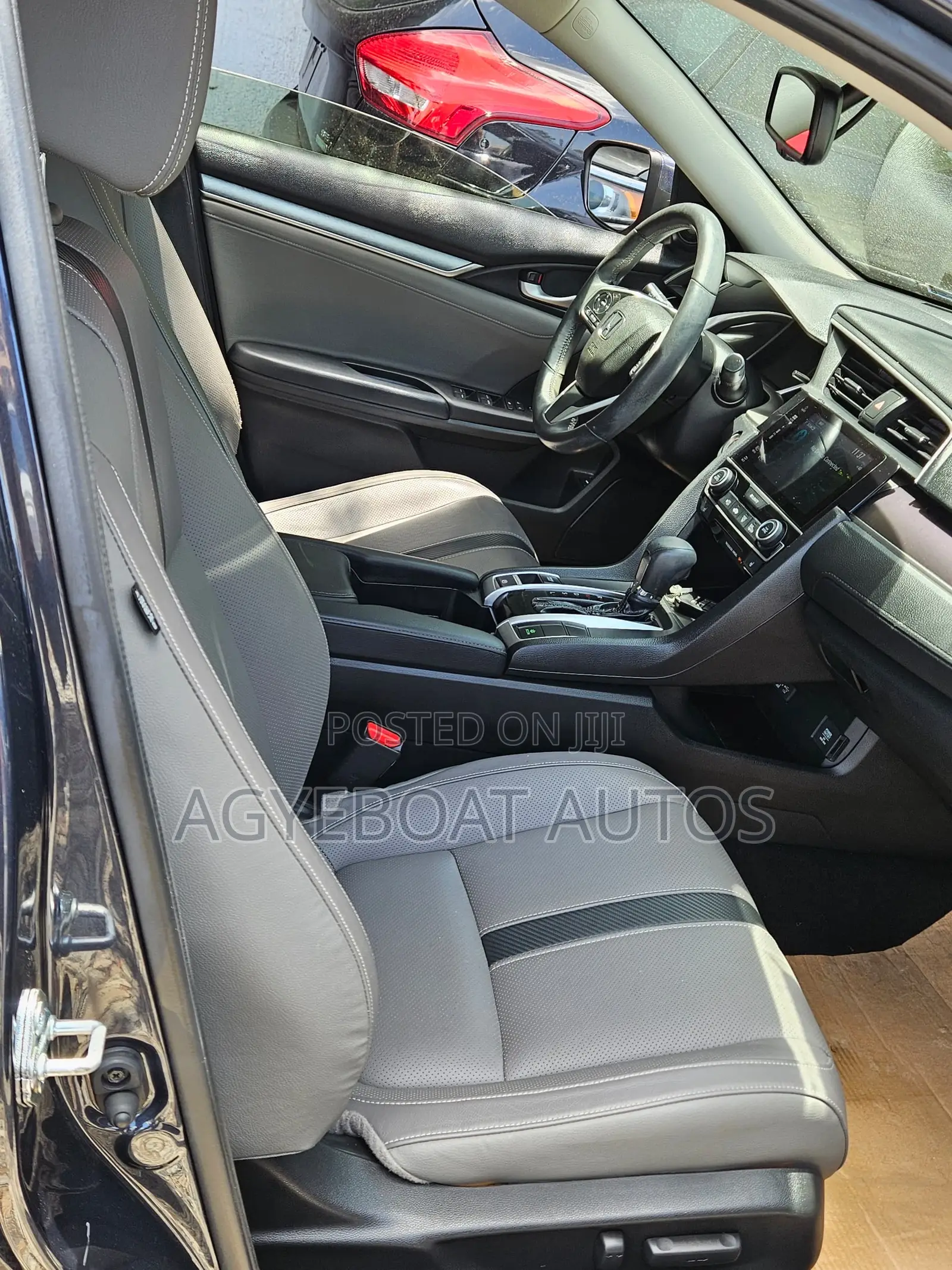 Honda Civic Touring 4dr Sedan (1.5L 4cyl) 2017 Gray