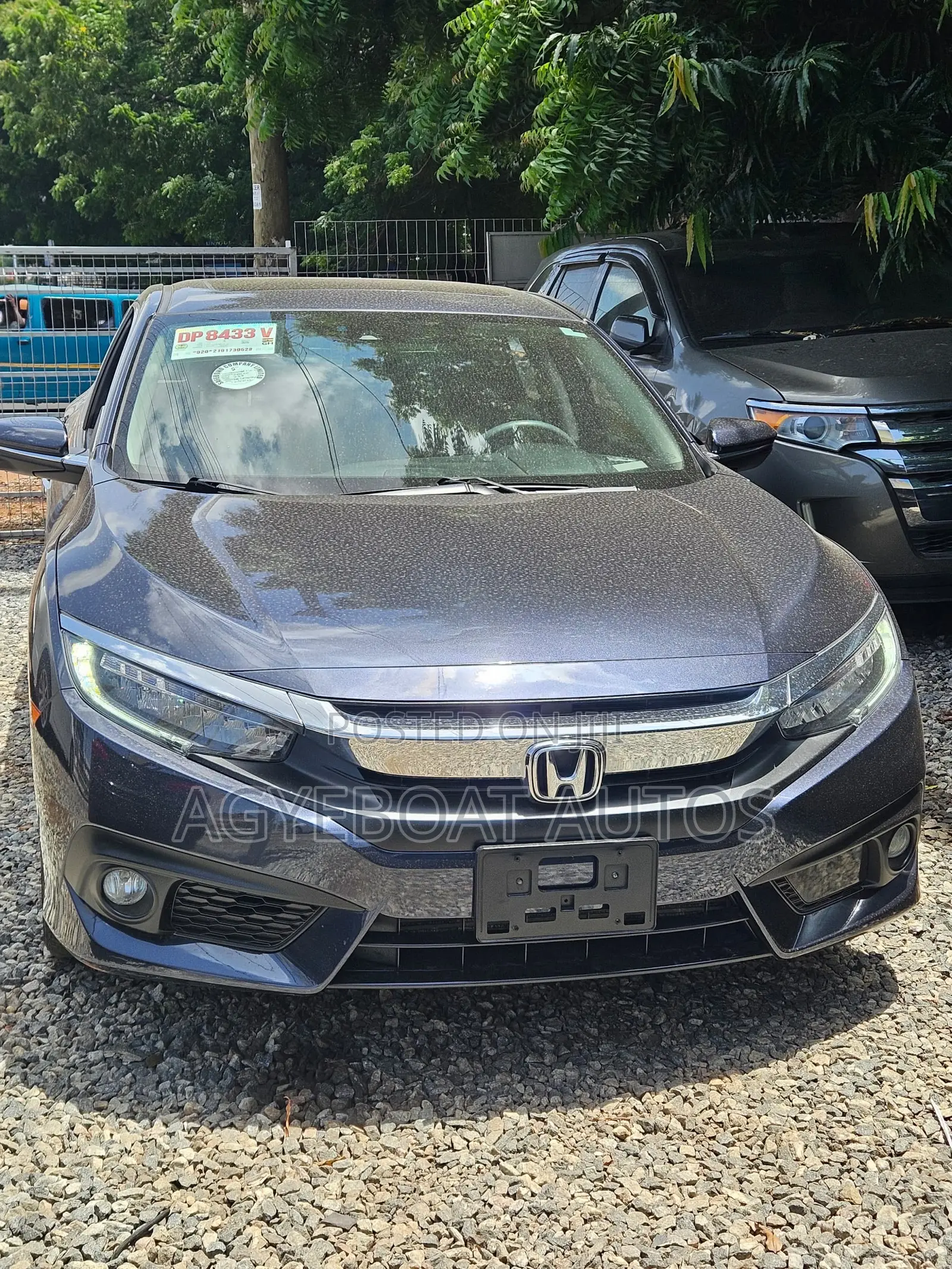 Honda Civic Touring 4dr Sedan (1.5L 4cyl) 2017 Gray