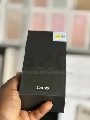 New Samsung Galaxy S20 128 GB Black