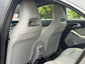 Mercedes-Benz CLA-Class 2016 Silver