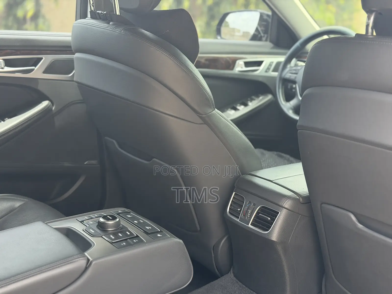 Hyundai Genesis 2015 Black