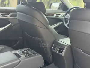 Hyundai Genesis 2015 Black