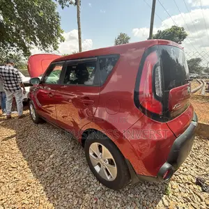 Kia Soul Base Hatchback 2016 Orange
