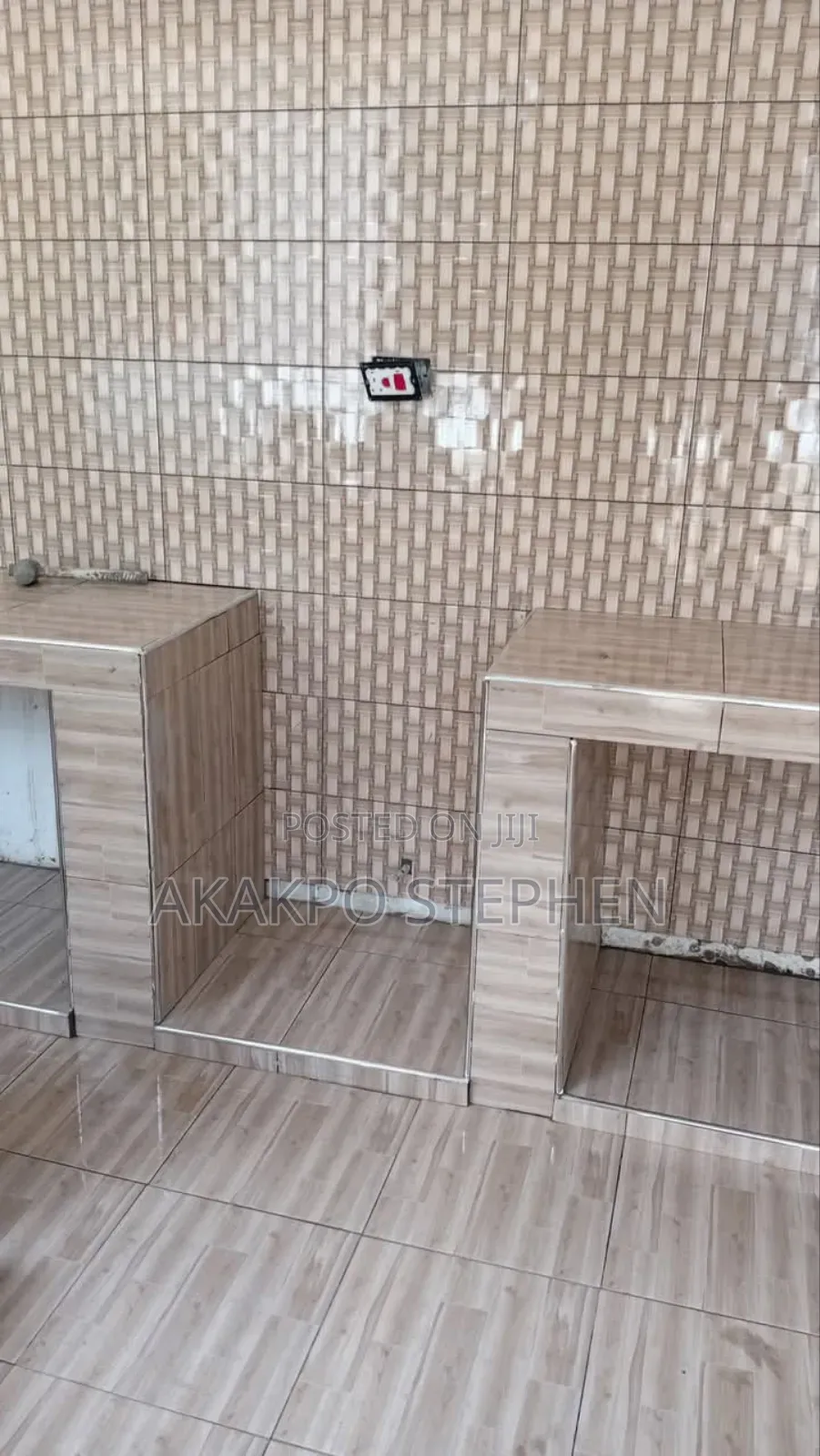 Hands Are Bless Tiling