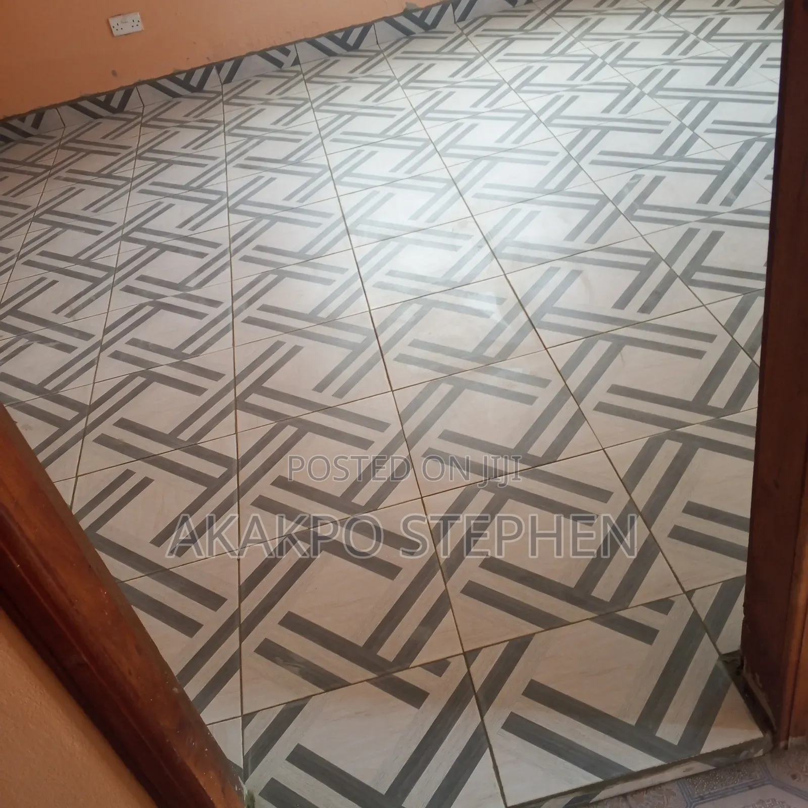 Hands Are Bless Tiling