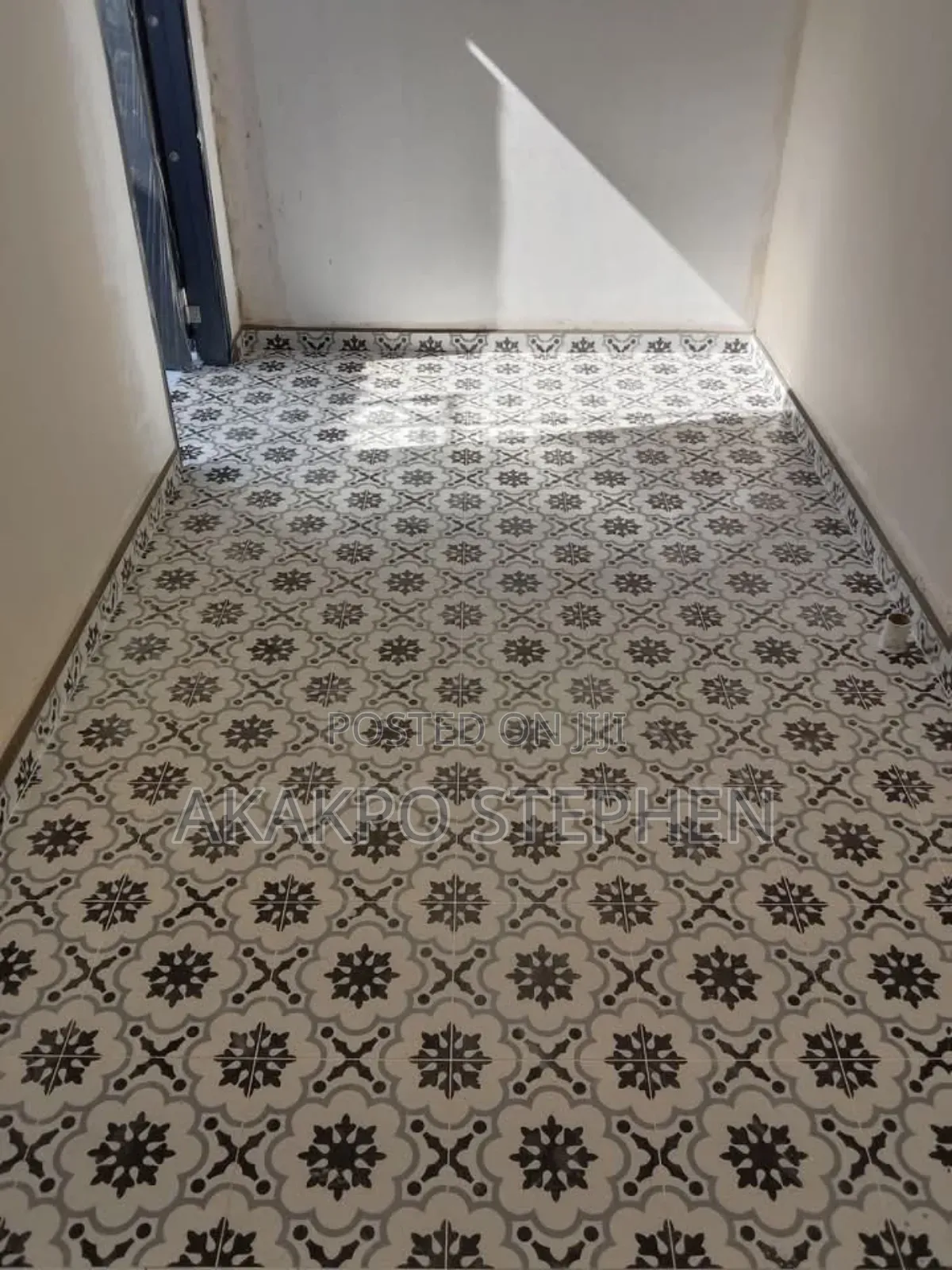 Hands Are Bless Tiling
