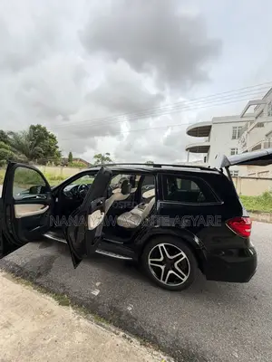 Mercedes-Benz GLS-Class GLS550 4Matic 2017 Black