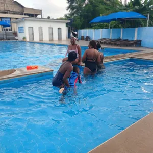 Weekend Swimming Lessons
