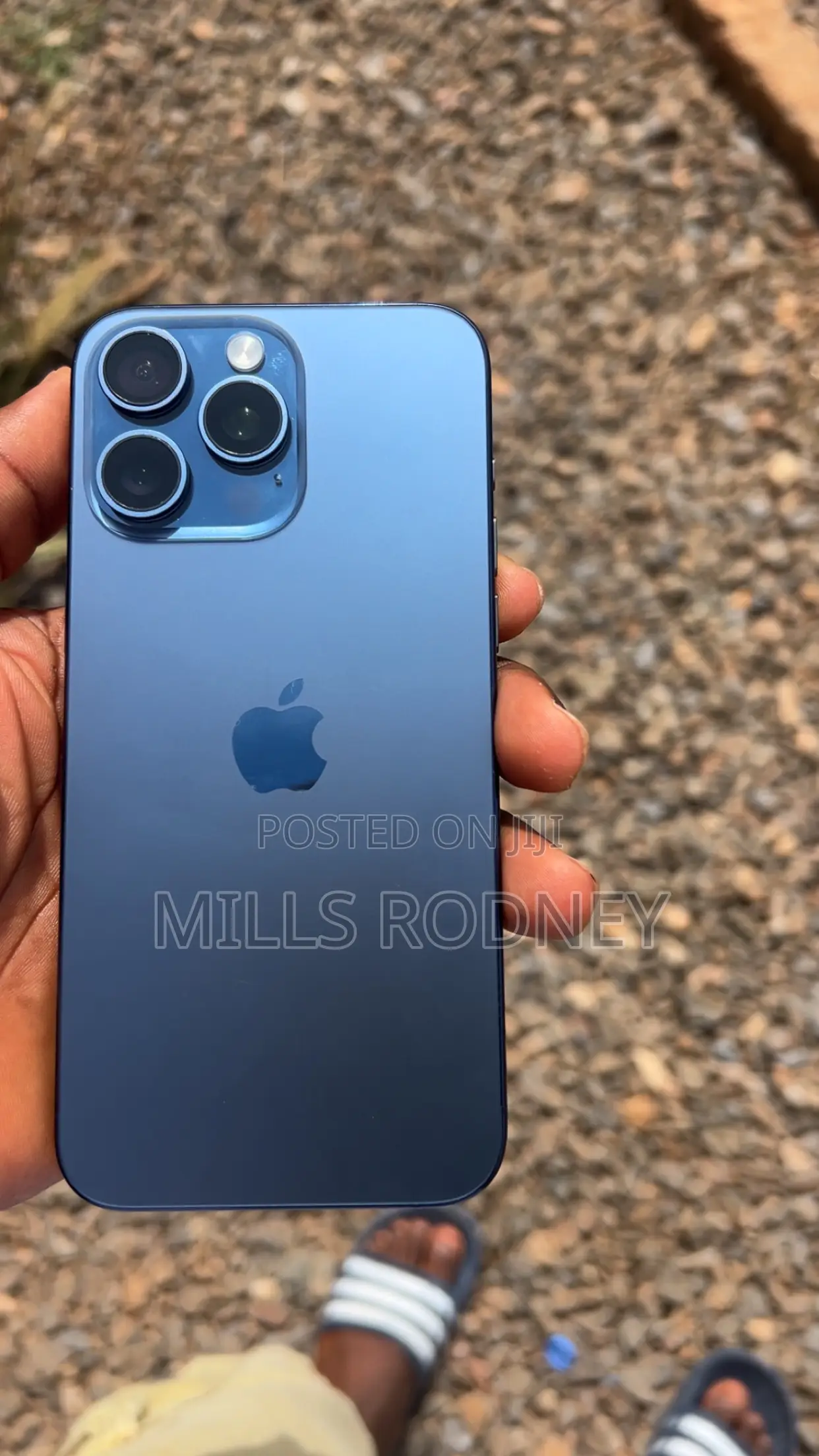 New Apple iPhone 15 Pro Max 256 GB Blue