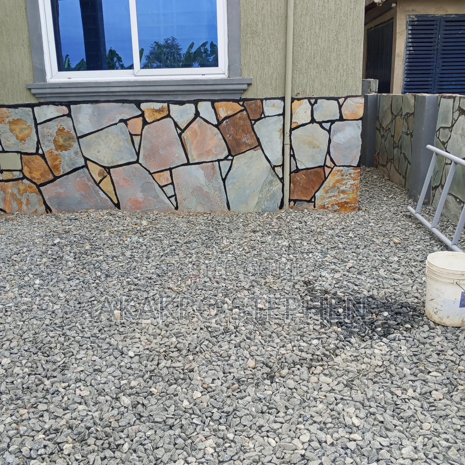 Natural Stones House