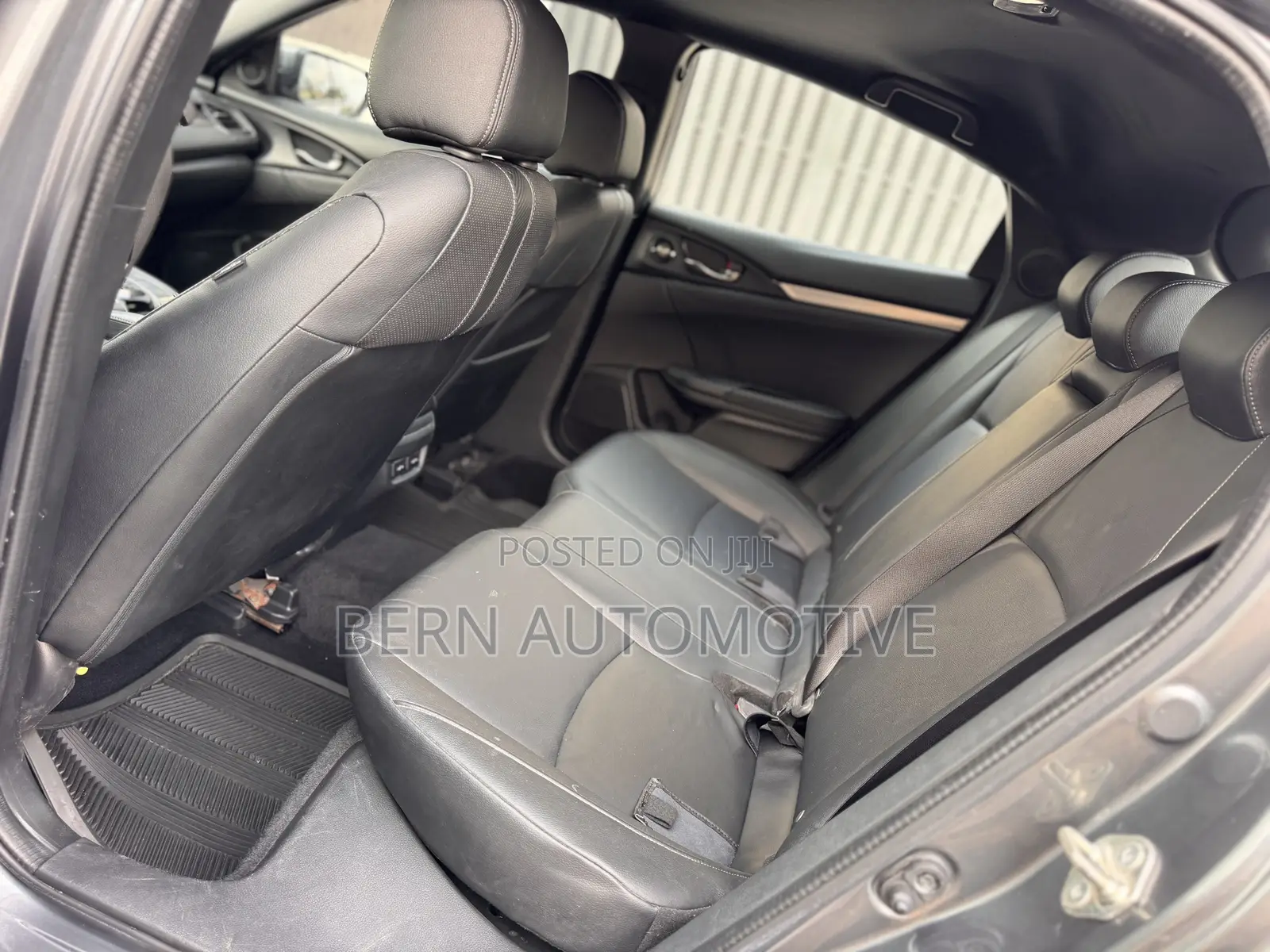 Honda Civic Sport Touring 4dr Hatchback (1.5L 4cyl) 2017 Gray