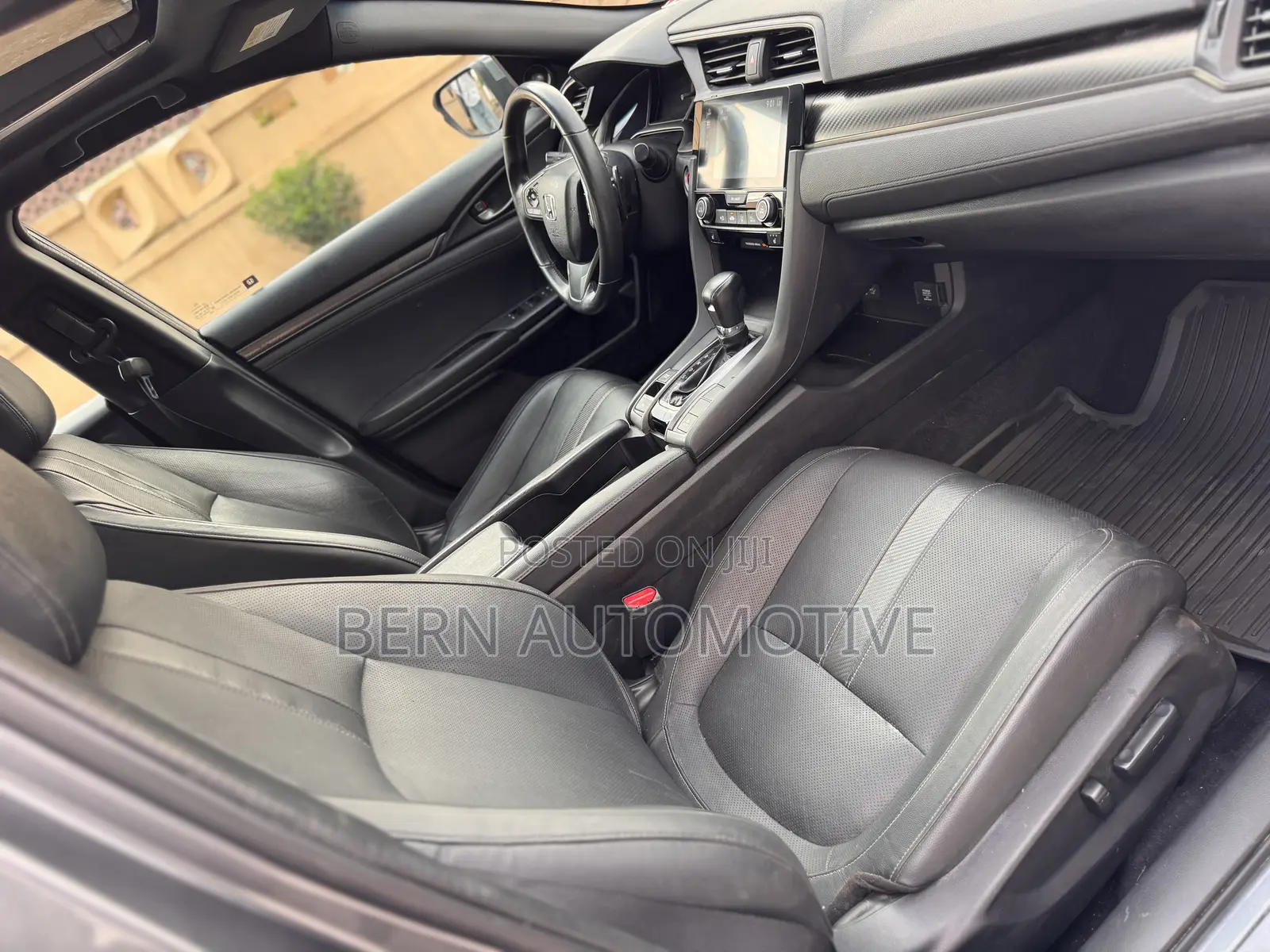 Honda Civic Sport Touring 4dr Hatchback (1.5L 4cyl) 2017 Gray