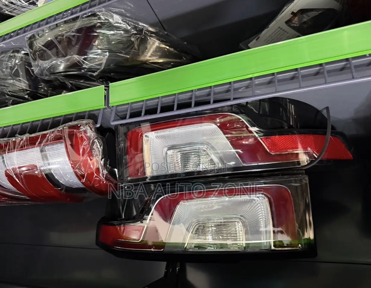 Land Rover Range Rover Evoque 2016-19 Rear Tail Light Pair