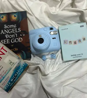 Instax Mini 12 Camera