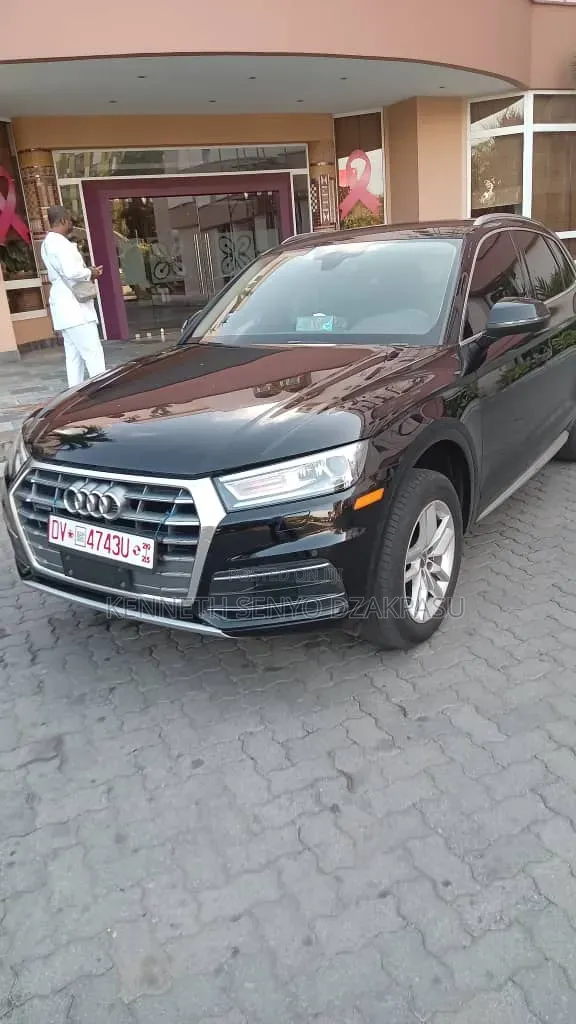 Audi Q5 45 Premium AWD quattro 2020 Black