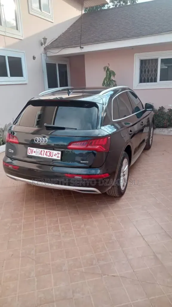 Audi Q5 45 Premium AWD quattro 2020 Black
