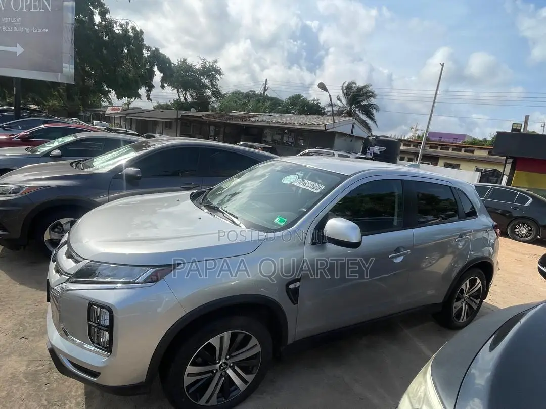 Mitsubishi Outlander Sport 2022 Silver