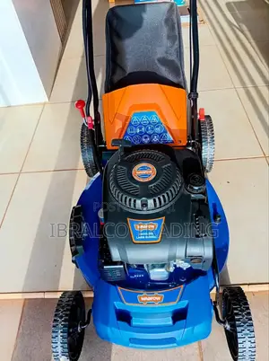 Wadfow Lawnmower