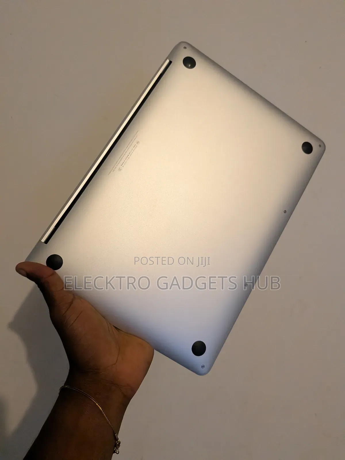 Laptop Apple MacBook Pro 2019 8GB Intel Core i5 SSD 128GB