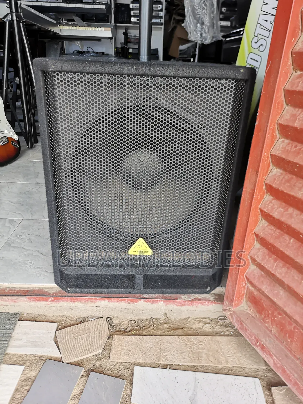 Behringer Eurolive Vq1500d Active 15-Inch Pa Subwoofer