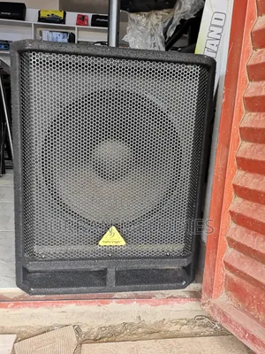 Behringer Eurolive Vq1500d Active 15-Inch Pa Subwoofer