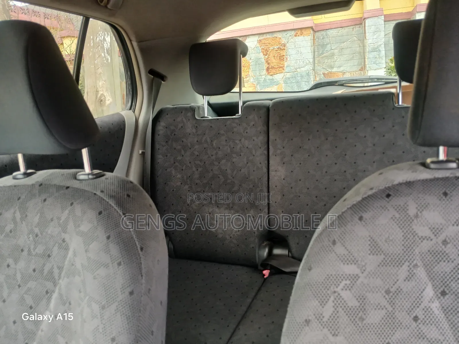 Toyota Vitz 1.3 AWD 3dr 2010 Silver