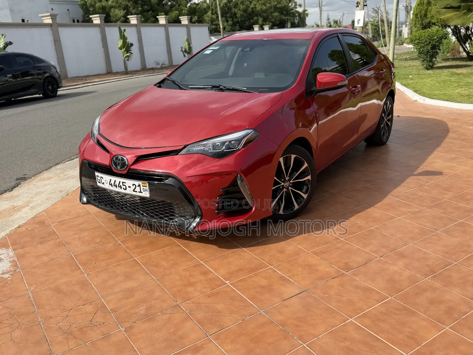 Toyota Corolla XSE (1.8L 4cyl 2A) 2018 Red