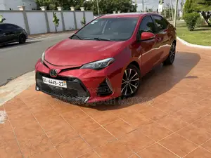 Toyota Corolla XSE (1.8L 4cyl 2A) 2018 Red
