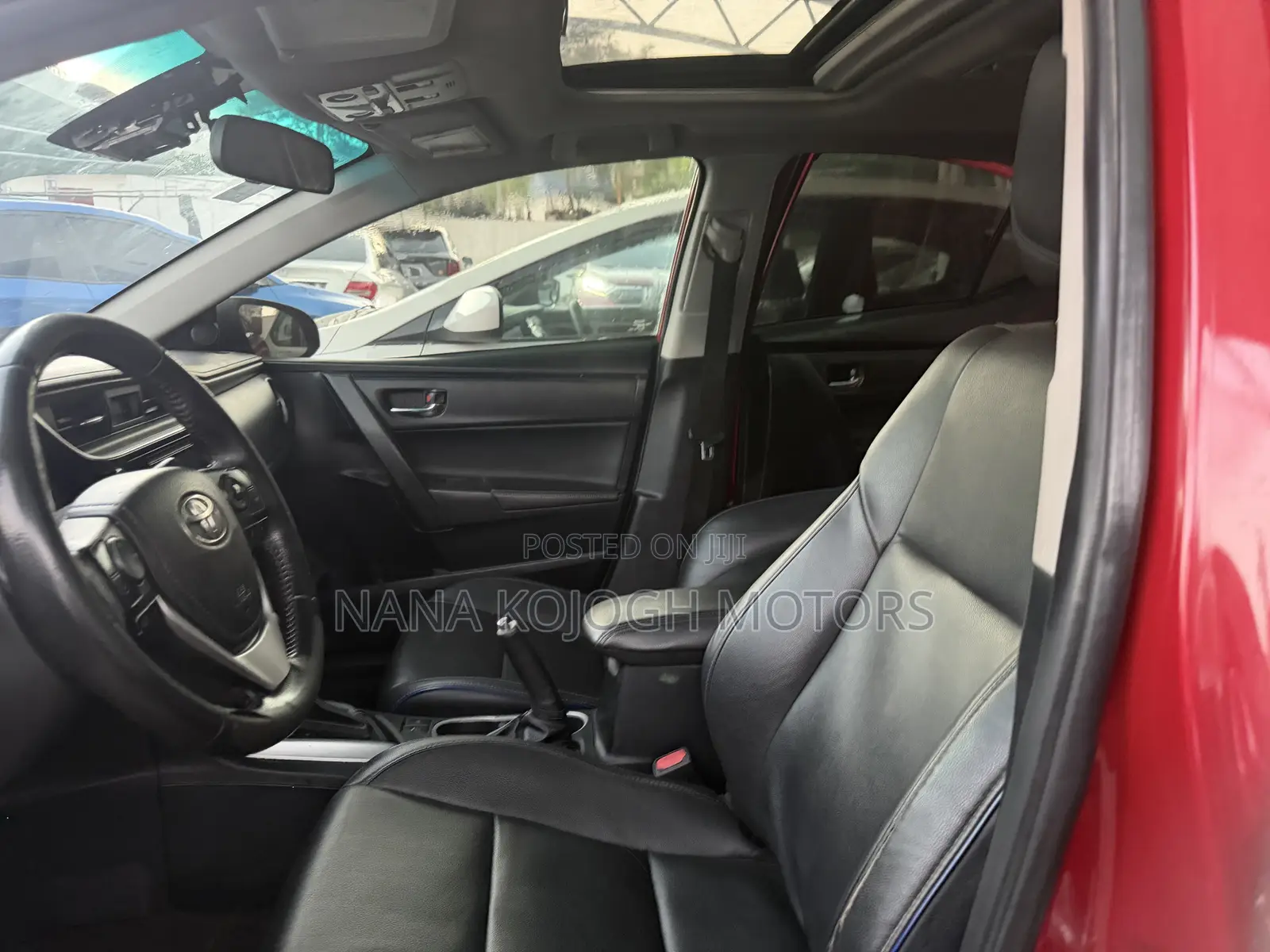 Toyota Corolla XSE (1.8L 4cyl 2A) 2018 Red