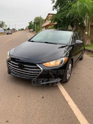 Hyundai Elantra SE Sedan FWD (2.0L 4cyl 6M) 2017 Black