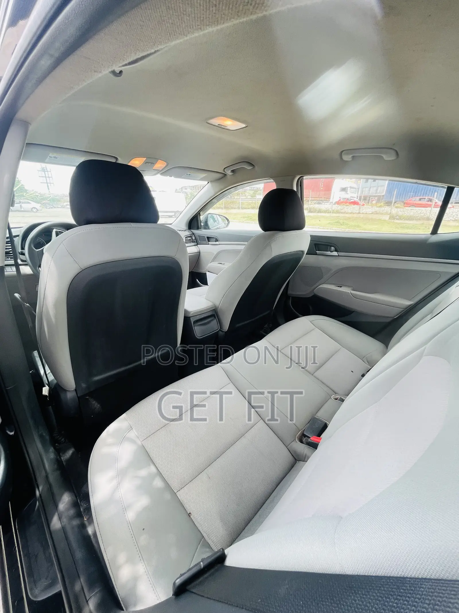 Hyundai Elantra SE Sedan FWD (2.0L 4cyl 6M) 2017 Black