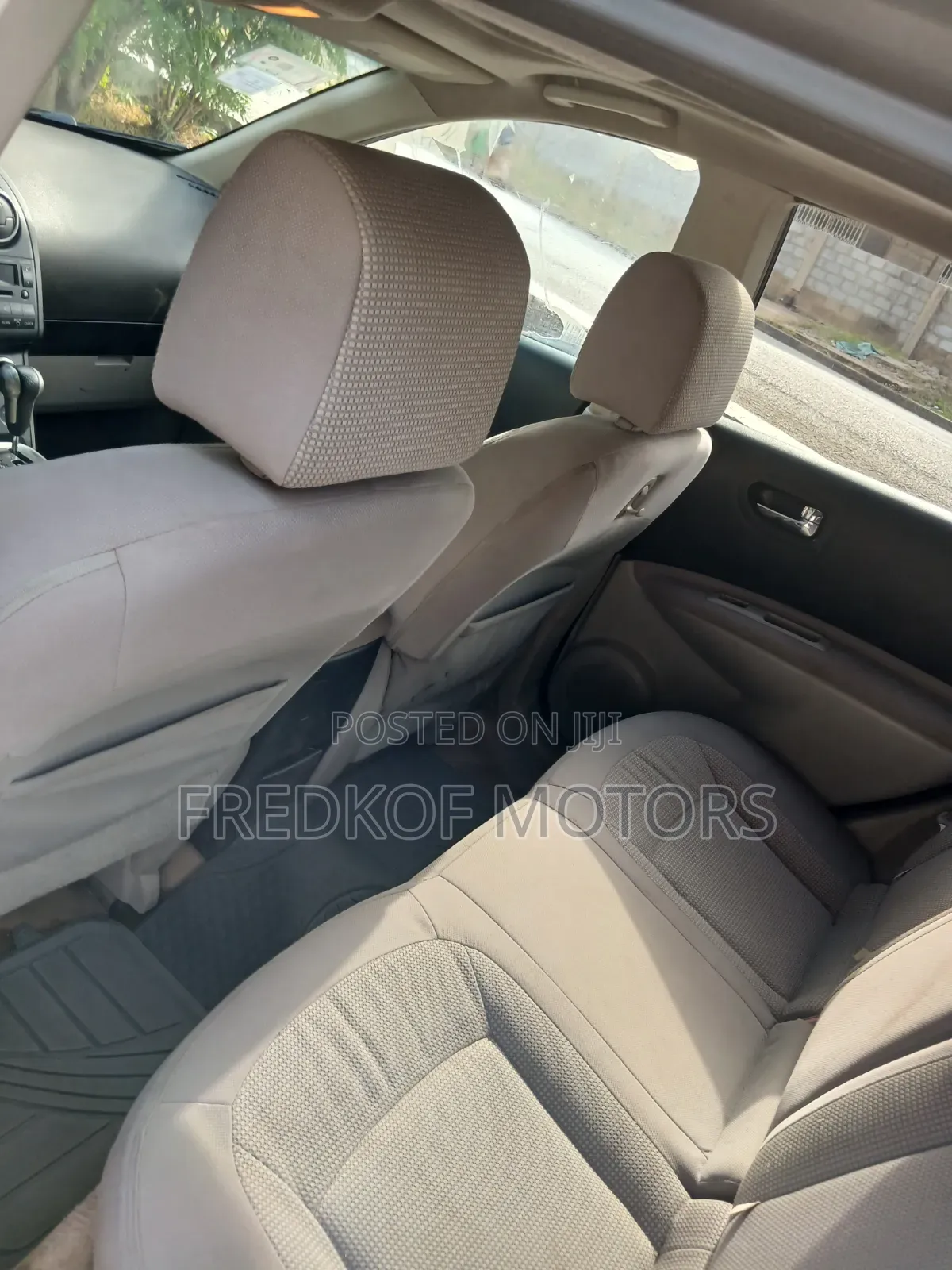Nissan Rogue SV 4dr SUV (2.5L 4cyl CVT) 2015 Black