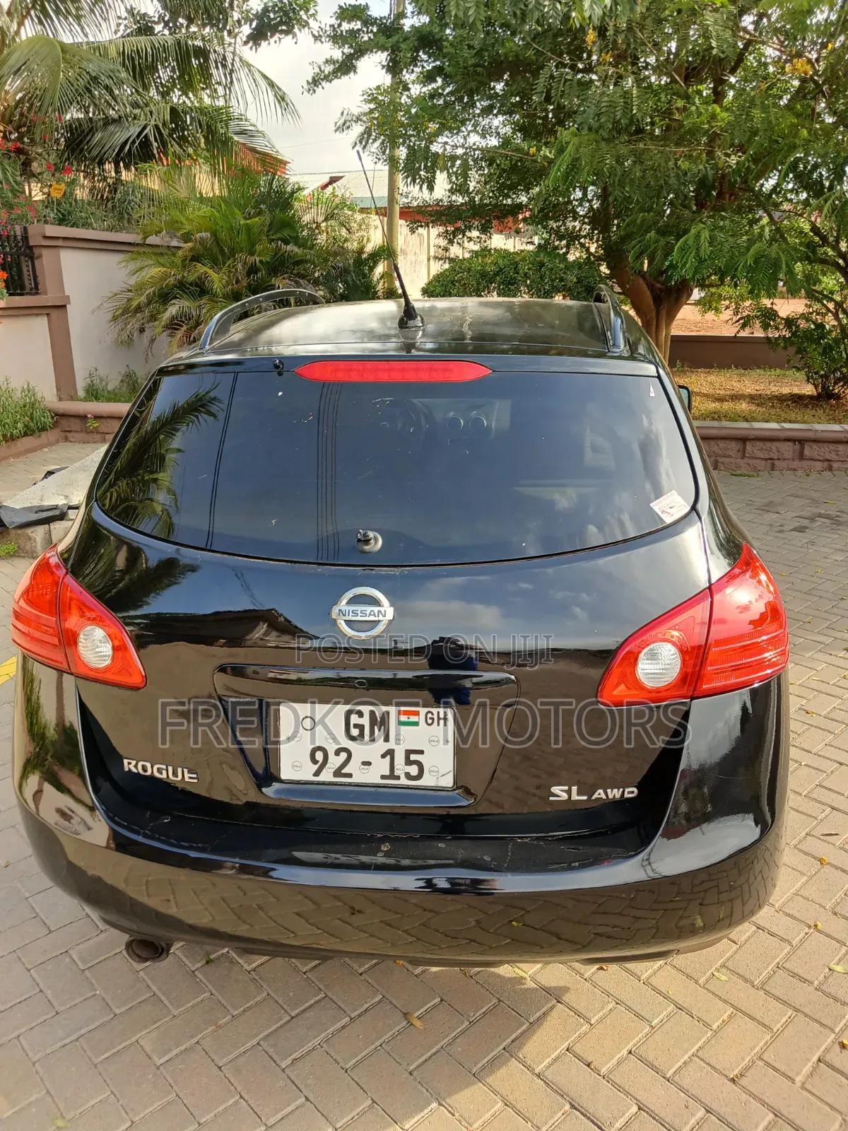 Nissan Rogue SV 4dr SUV (2.5L 4cyl CVT) 2015 Black