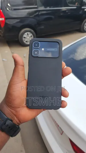 New Infinix Smart 20 128 GB Black