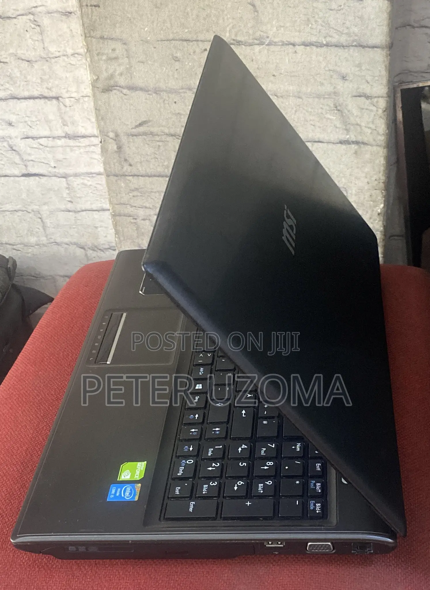 Laptop MSI CX61 2OC 12GB Intel Core i5 SSD 256GB