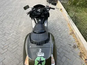 Yamaha 2019 Brown