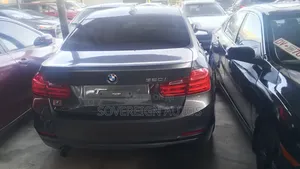 BMW 320i Sedan RWD 2014 Gray
