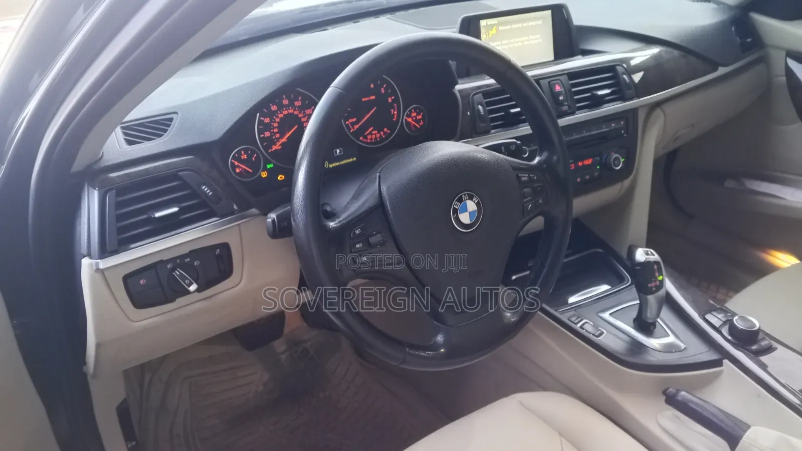 BMW 320i Sedan RWD 2014 Gray