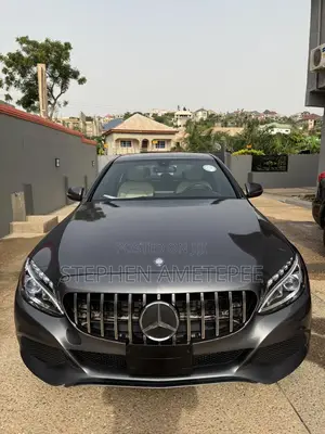 Mercedes-Benz C300 2018 Gray