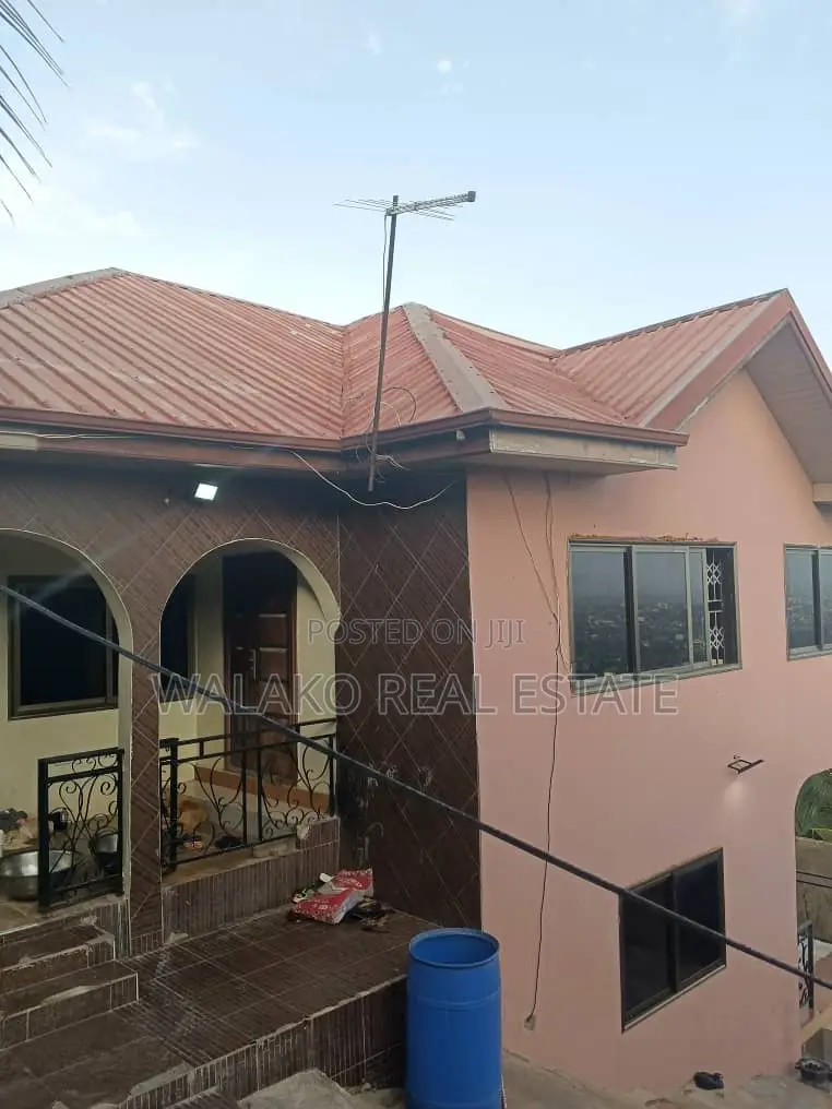 4bdrm House in Ablekuma for rent