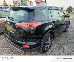 Toyota RAV4 Limited AWD (2.5L 4cyl 6A) 2017 Black