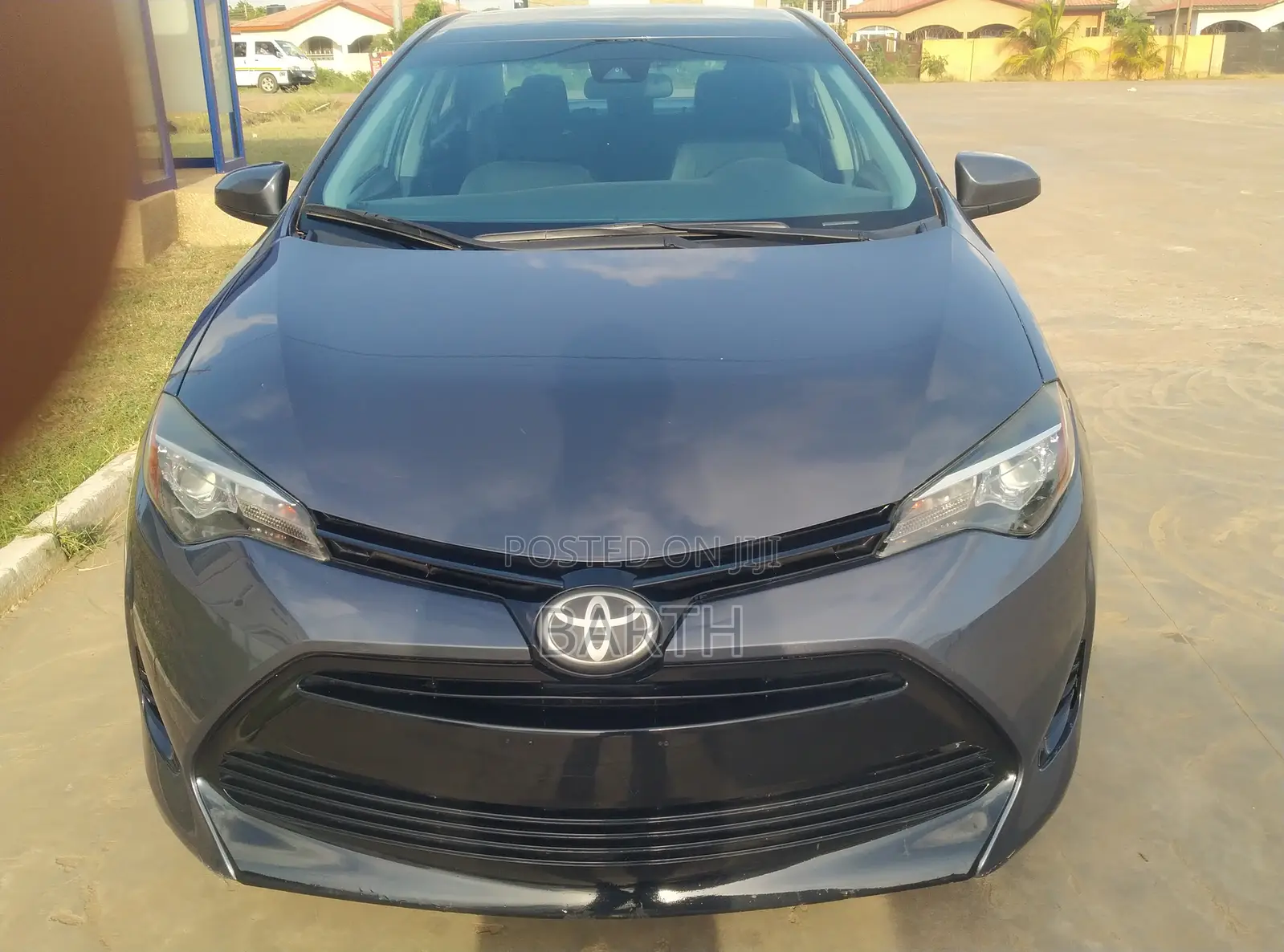 Toyota Corolla LE Eco (1.8L 4cyl 2A) 2018 Gray